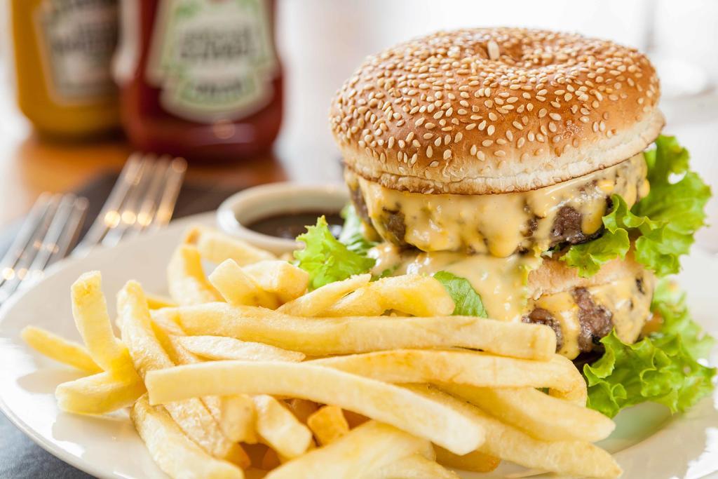 Pullman Rio De Janeiro Sao Conrado Hotel Buitenkant foto A cheeseburger with chips