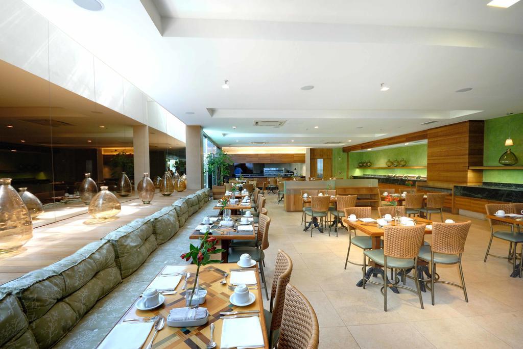 Pullman Rio De Janeiro Sao Conrado Hotel Buitenkant foto The interior of the restaurant