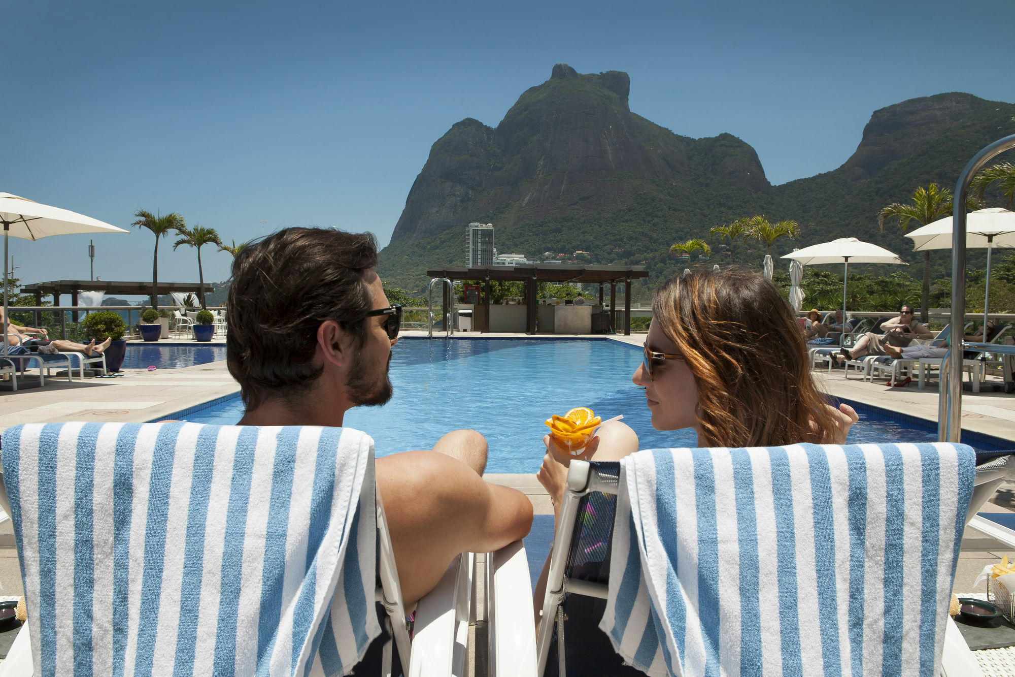 Pullman Rio De Janeiro Sao Conrado Hotel Buitenkant foto The hotel's pool