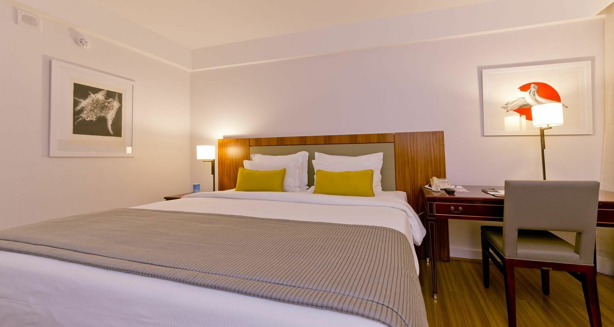 Pullman Rio De Janeiro Sao Conrado Hotel Buitenkant foto A room at the hotel
